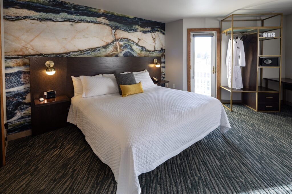Skagit King Suite